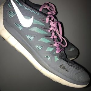 nike free runs